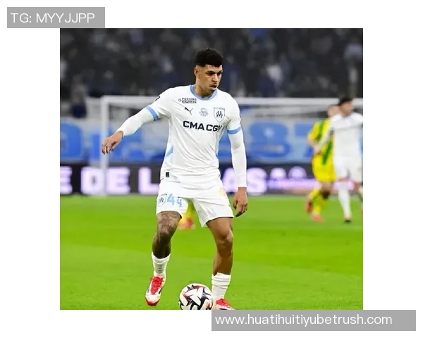 国米右路薄弱局面加剧路易斯恩里克被弃用引发关注 国米右路薄弱局面加剧路易斯恩里克被弃用引发关注